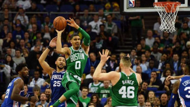Pertandingan NBA antara Philadelphia 76ers melawan Boston Celtics