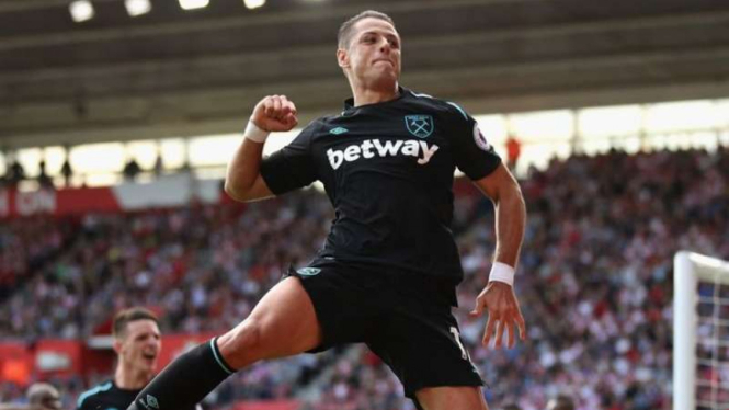  Javier Hernandez saat masih berseragam West Ham