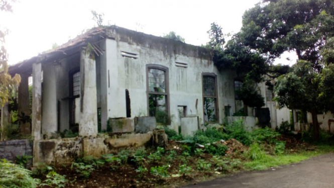 Rumah Cimanggis, Depok, yang akan dibangun universitas