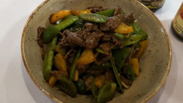 Sapi lada hitam paprika.