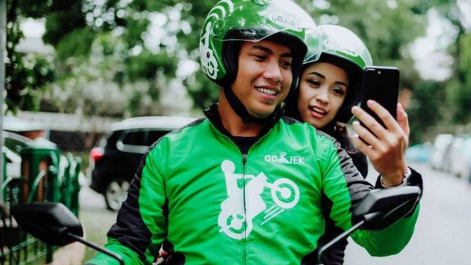 Transportasi online Gojek.
