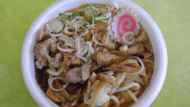 Udon dalam Wadah Styrofoam