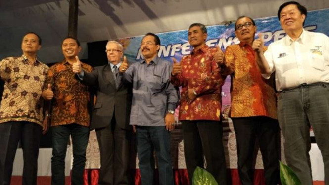 Kunjungan Kemenpar ke konveksi tas kulit si Sidoarjo
