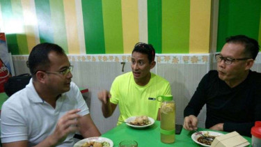 Sandiaga Uno bersama Cagub-Cawagub Sumsel.