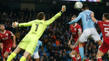 Duel Manchester City vs Bristol City