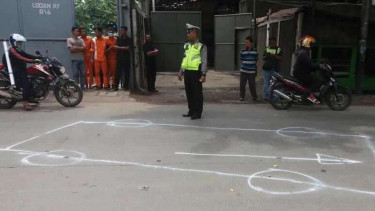 Polisi olah TKP kecelakaan Aiptu Sukir di Jakarta Utara.
