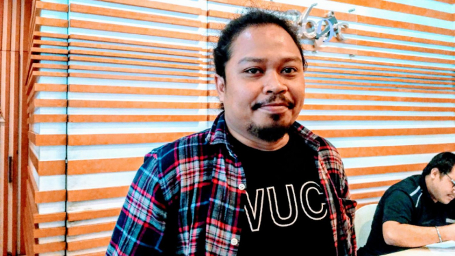 Mohammad Istiqamah Eks Payung Teduh