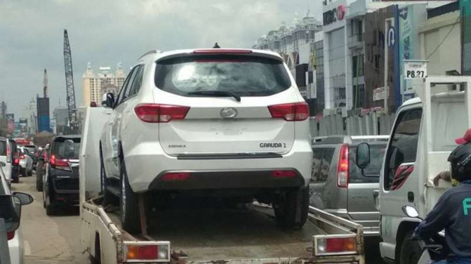 Mobil Esemka Garuda.