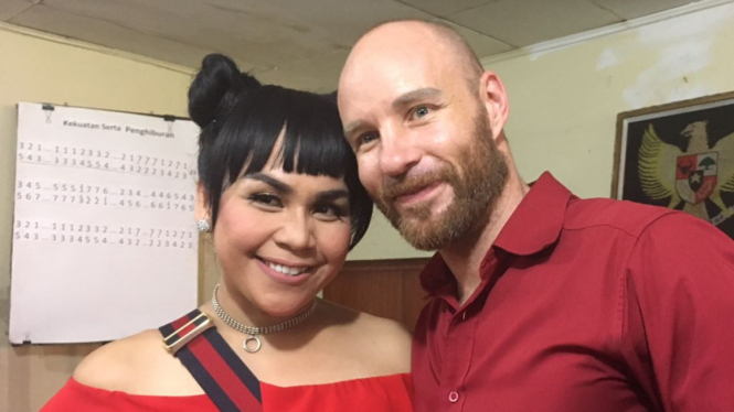 Melaney Ricardo dan Tyson Lynch