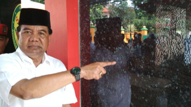 Rumah  Mayjen TNI (Purnawirawan) Tatang Zaenudin ditembaki 
