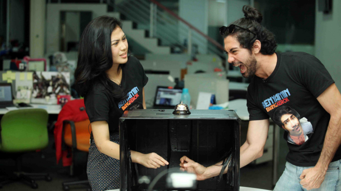 Pemain Film Benyamin Biang Kerok, Reza Rahadian dan Adelia Husein