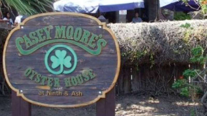 Casey Moores 
