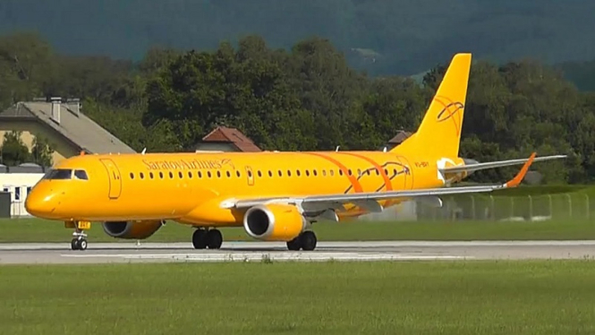 Maskapai Saratov Airlines Rusia jatuh