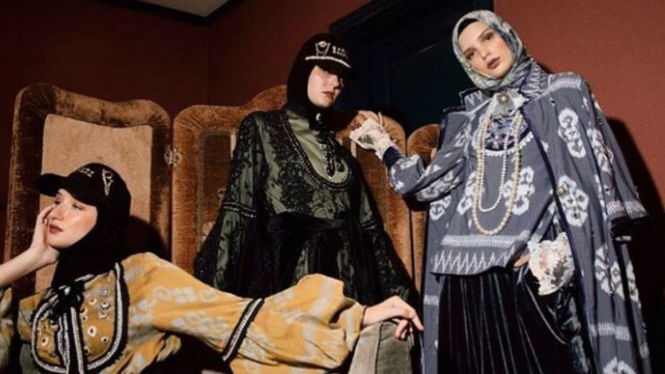 Koleksi abaya Vivi Zubedi