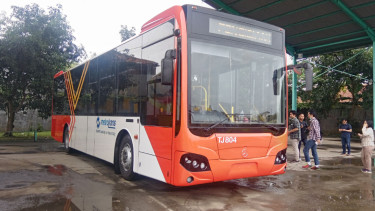 Bus TransJakarta buatan Jawa Tengah