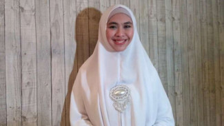 Cara Oki Setiana Dewi Ciptakan Quality Time Bareng Keluarga