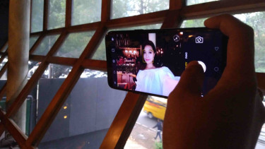 Oppo A83.