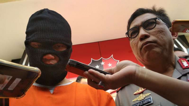 MSH, guru Sekolah dasar yang menjadi pelaku pencabulan terhadap 65 anak muridnya di Jawa Timur, Kamis (22/2/2018)