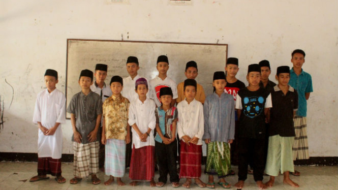 Para santri di Pesantren Mirrozatul.