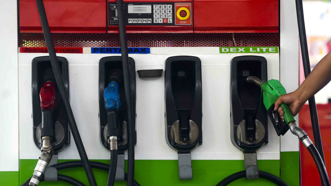 Nozzle BBM jenis Dexlite di SPBU Pertamina Abdul Muis