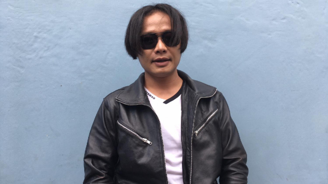 Penyanyi Alam 'Mbah Dukun'