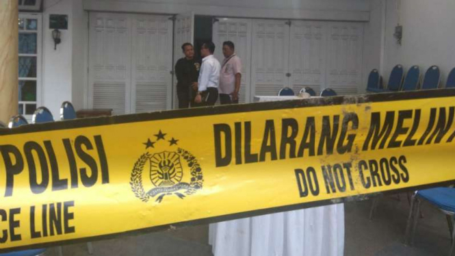 Tim reserse Polda Jawa Timur dan Polres Kota Malang merekonstruksi lokasi kematian Agus Samad, mantan Wakil Kepala Polda Sumatra Utara, di Malang pada Selasa, 27 Februari 2018.