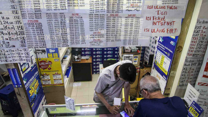 Registrasi pelanggan seluler prabayar.