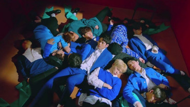 Wanna One Tidur