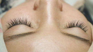 Pakai Eyelash Extension Jelang Lahiran Jadi Tren Mom Zaman Now