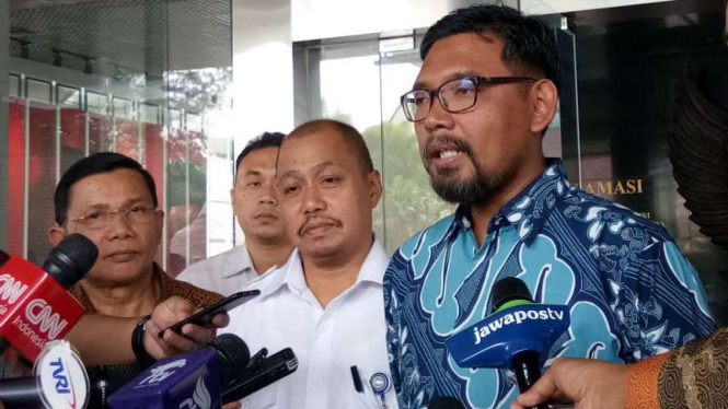 Mantan Direktur Sosialisasi dan Kampanye Antikorupsi KPK, Giri Suprapdiono