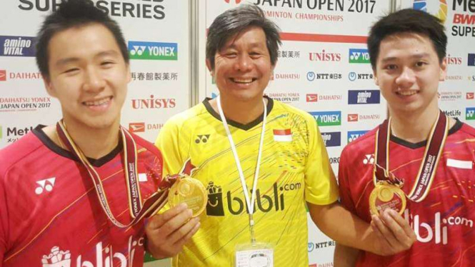 Pelatih Kepala ganda putra PBSI, Herry IP bersama Marcus Gideon/Kevin Sanjaya