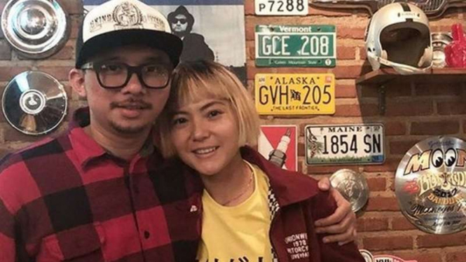 Ahmad Gussaoki dan Poppy Sovia