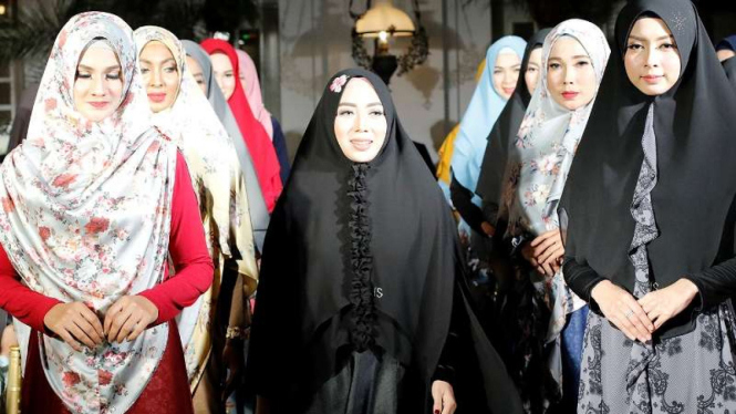 Koleksi busana muslim Jawhara Syari 