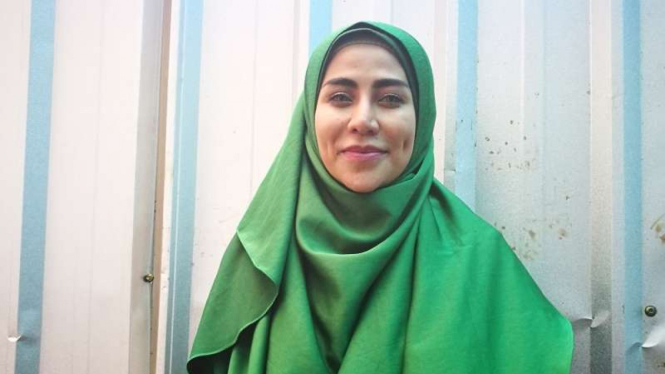 Cinta Penelope berhijab