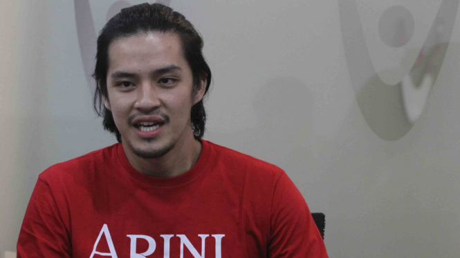 Morgan Oey.