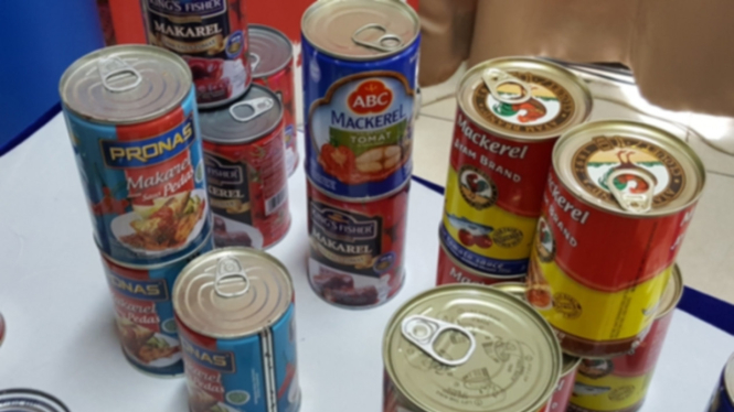 Makarel kaleng mengandung cacing temuan BPOM.