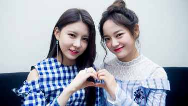 Na Young dan Se Jeong dari Gugudan