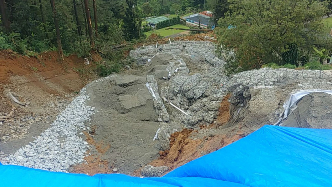 Area lokasi longsor di Puncak, Bogor.