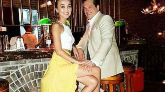 Pasangan Johnson dan Luna Cortez