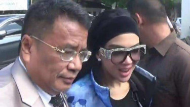 Hotman Paris bersama Syahrini