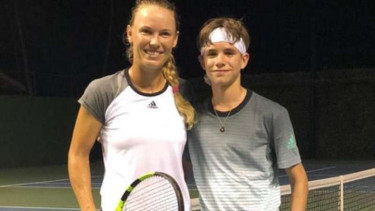 Romeo Beckham dan Caroline Wozniacki