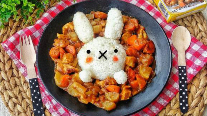 Chicken curry rice.