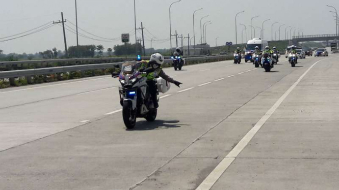 Jalan Tol Jombang Mojokerto masih mulus.