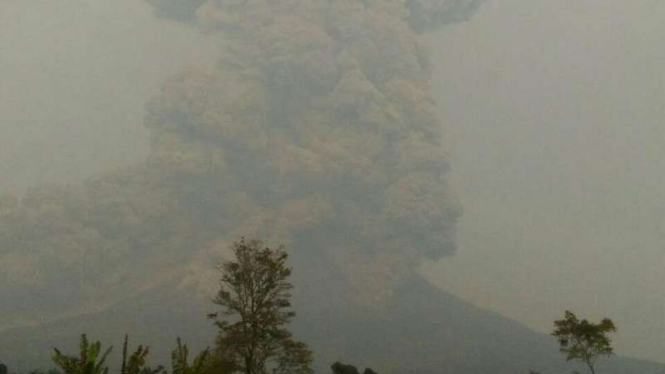 Erupsi Sinabung.