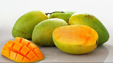Buah mangga.