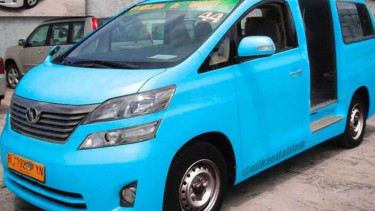 Toyota Alphard jadi angkot