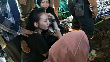 Nicky Santosa, kekasih almarhum Andika Kerispatih