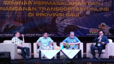 Sejumlah pakar bicara dalam seminar Road Safety Show Korlantas Polri.