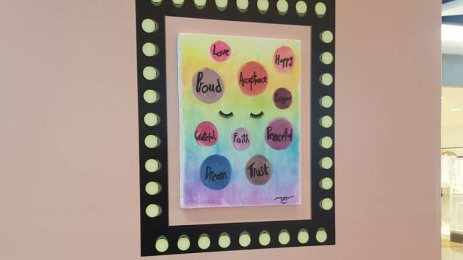 Karya lukis pakai alat make-up