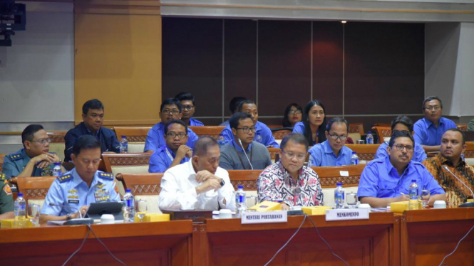 Rapat Komisi I DPR dengan Menhan dan Menkominfo 